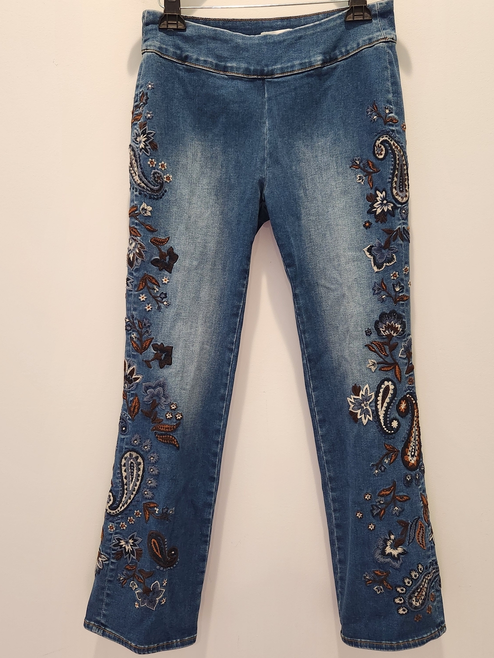 DRIFTWOOD Kelcy Pull On Small Bootcut Blue Embroidered Jeans